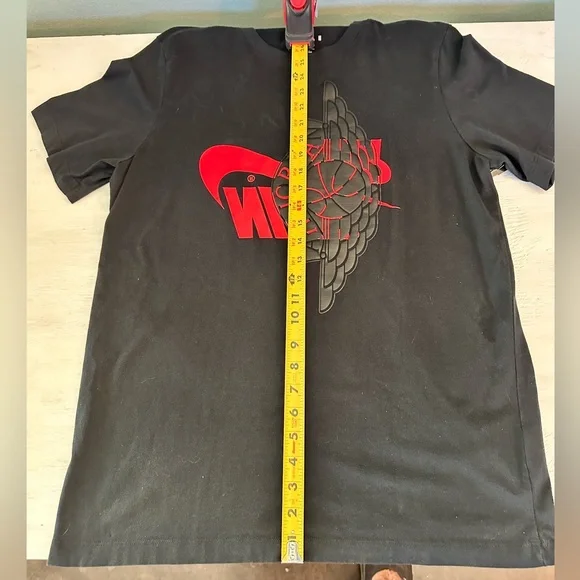 Jordan Black Tee with Red Winged Logo Nike Air upside down!🙃 - Picture 8 of 12